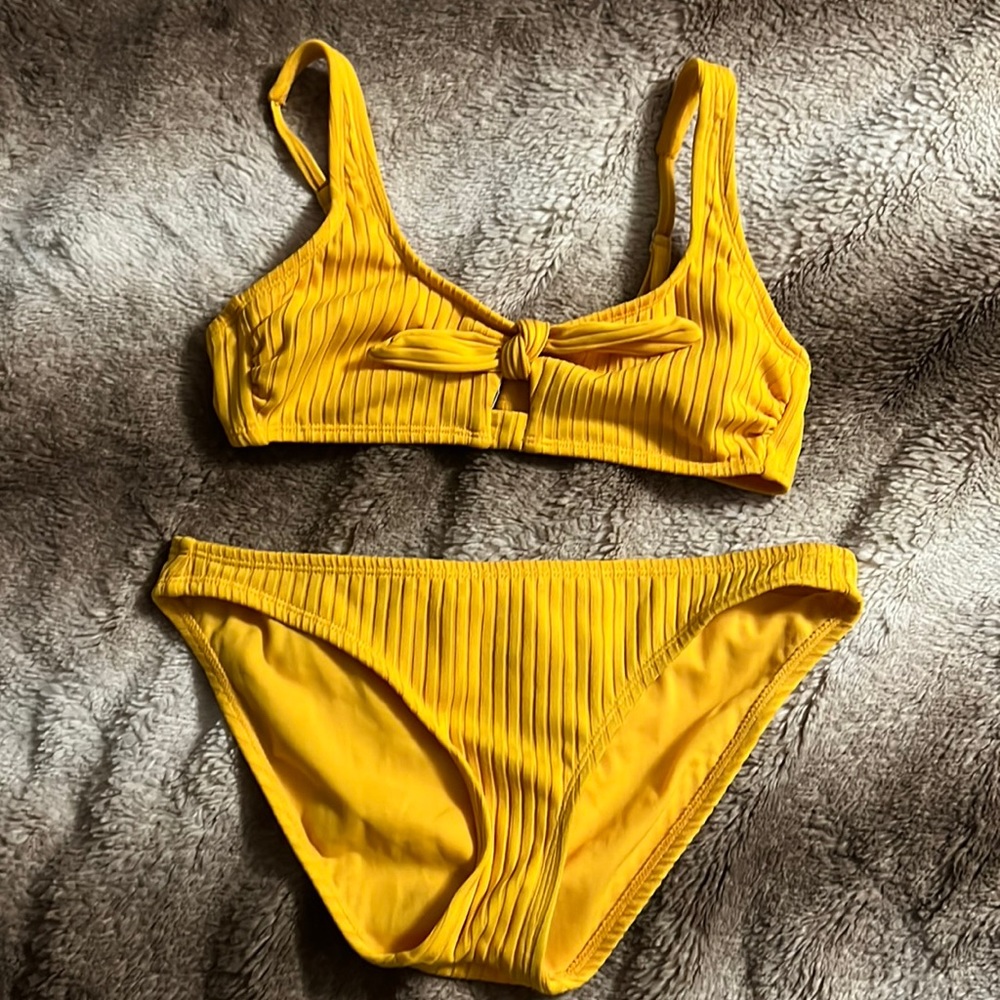 Cute medium bikini set